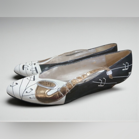 Margaret Jerrold Shoes - Margaret J Leather Kitten Heels 6.5 Music Notes Eclectic Art Deco Shoes Teacher